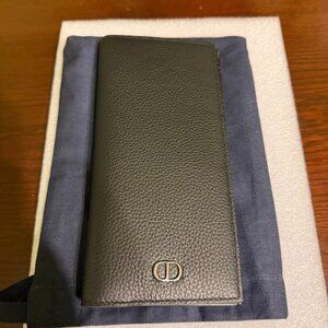 Dior Vertical wallet